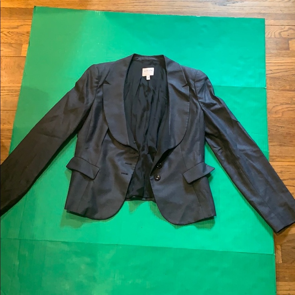 Vintage 2 Piece Women’s Armani suit. - Picture 2 of 6